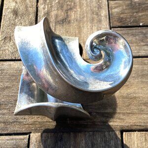 Gorgeous Sculptural Seashell Metal Bracelet from Zara